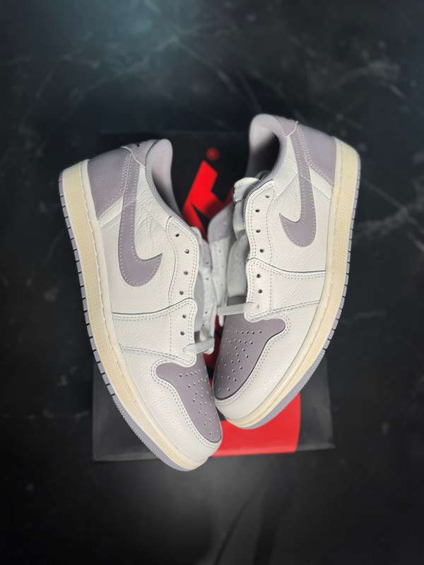 Jordan 1 Low Atmosphere Grey - 1