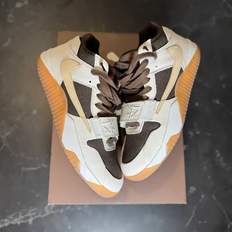 Jumpman Jack TR Sail Travis Scott - 1