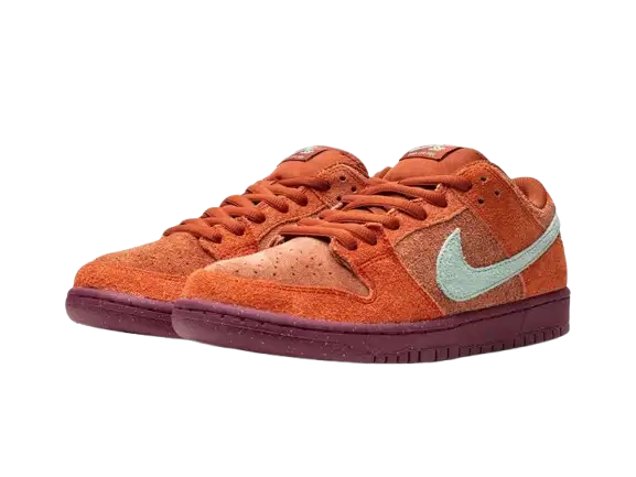 Dunk Low SB Mystic Red Rosewood - 1