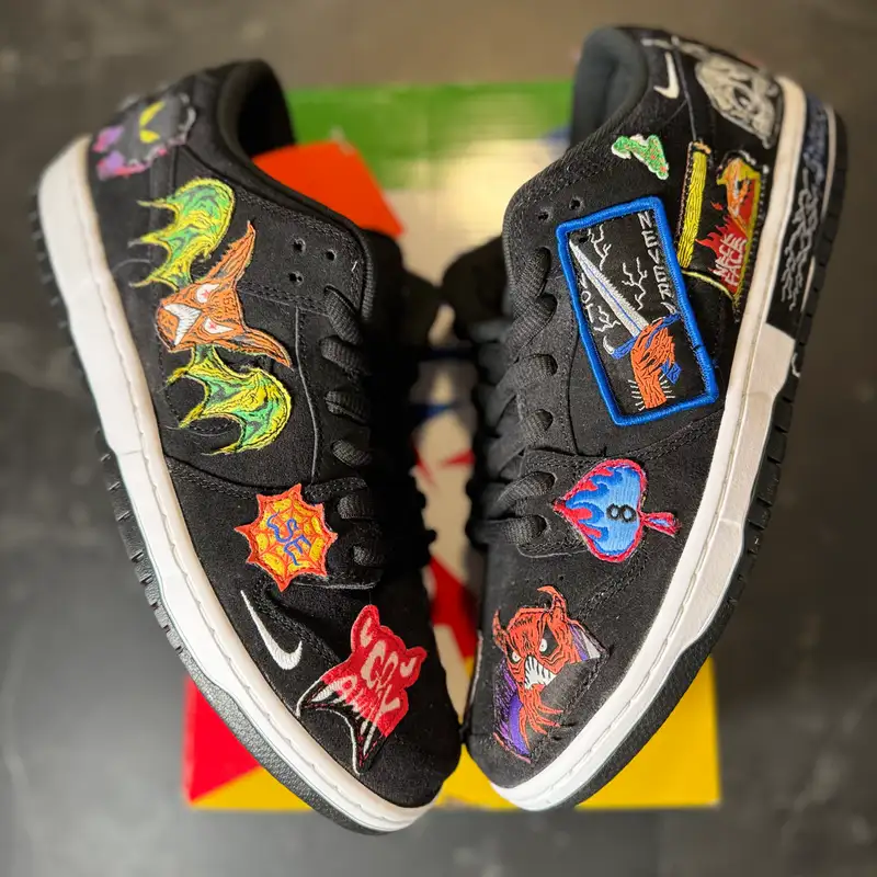 Dunk Low SB Neckface - 1