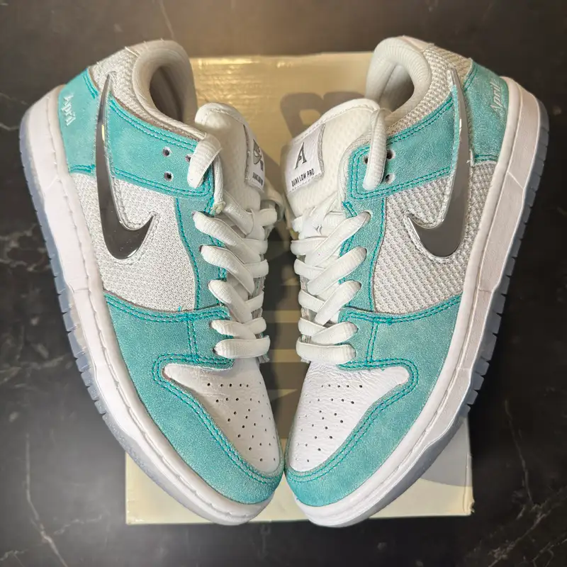 Dunk Low SB April - 1