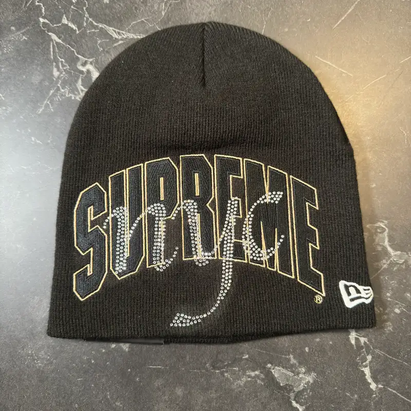 Supreme New Era Rhinestone Beanie Black - 1