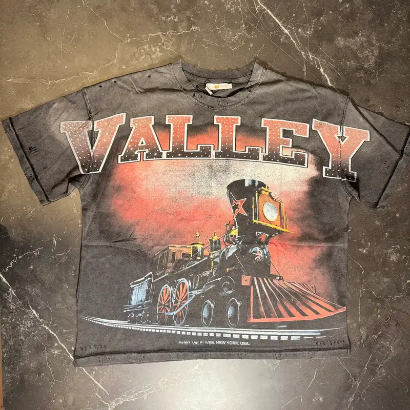 Vale Forever Train Black Tee - 1