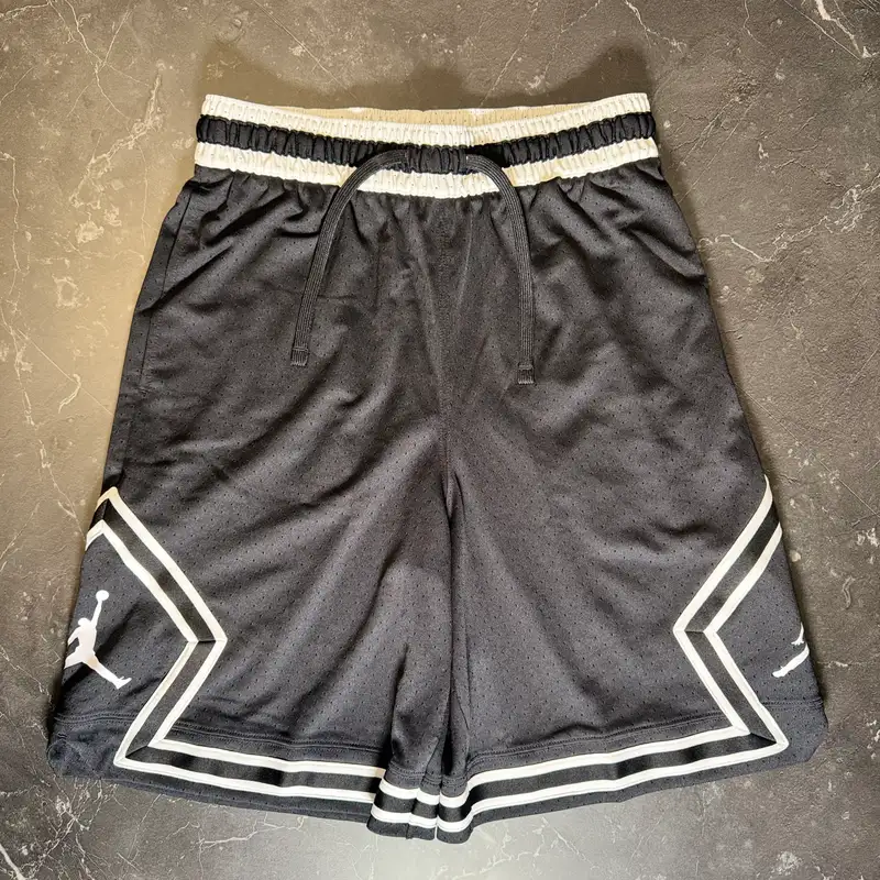 Jordan Diamond Black Short - 1