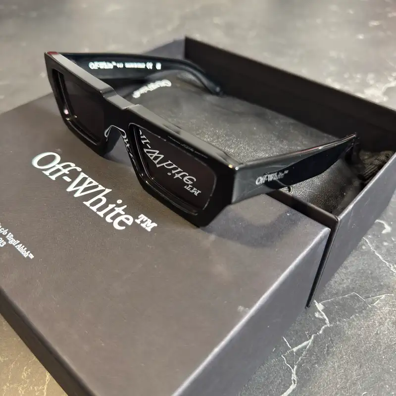 Off-White Manchester Black Sunglasses - 1
