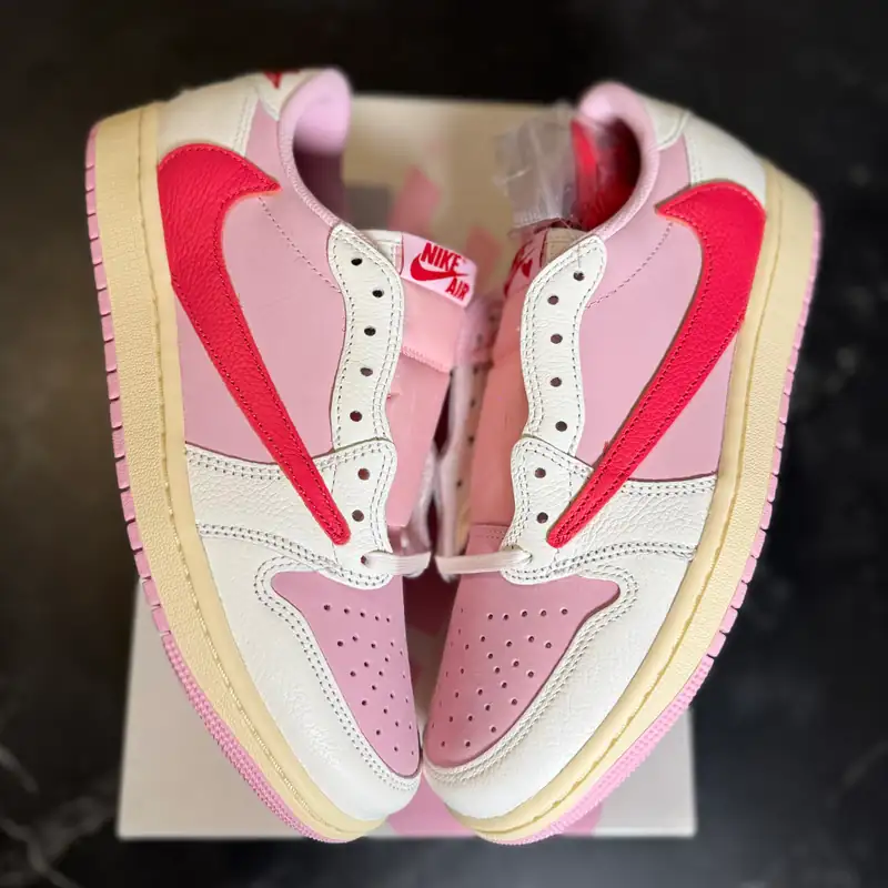 Jordan 1 Low Travis Scott Tropical Pink - 1