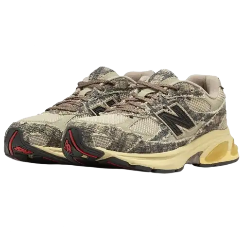New Balance 2002R Protection Pack Bag Lady - 1