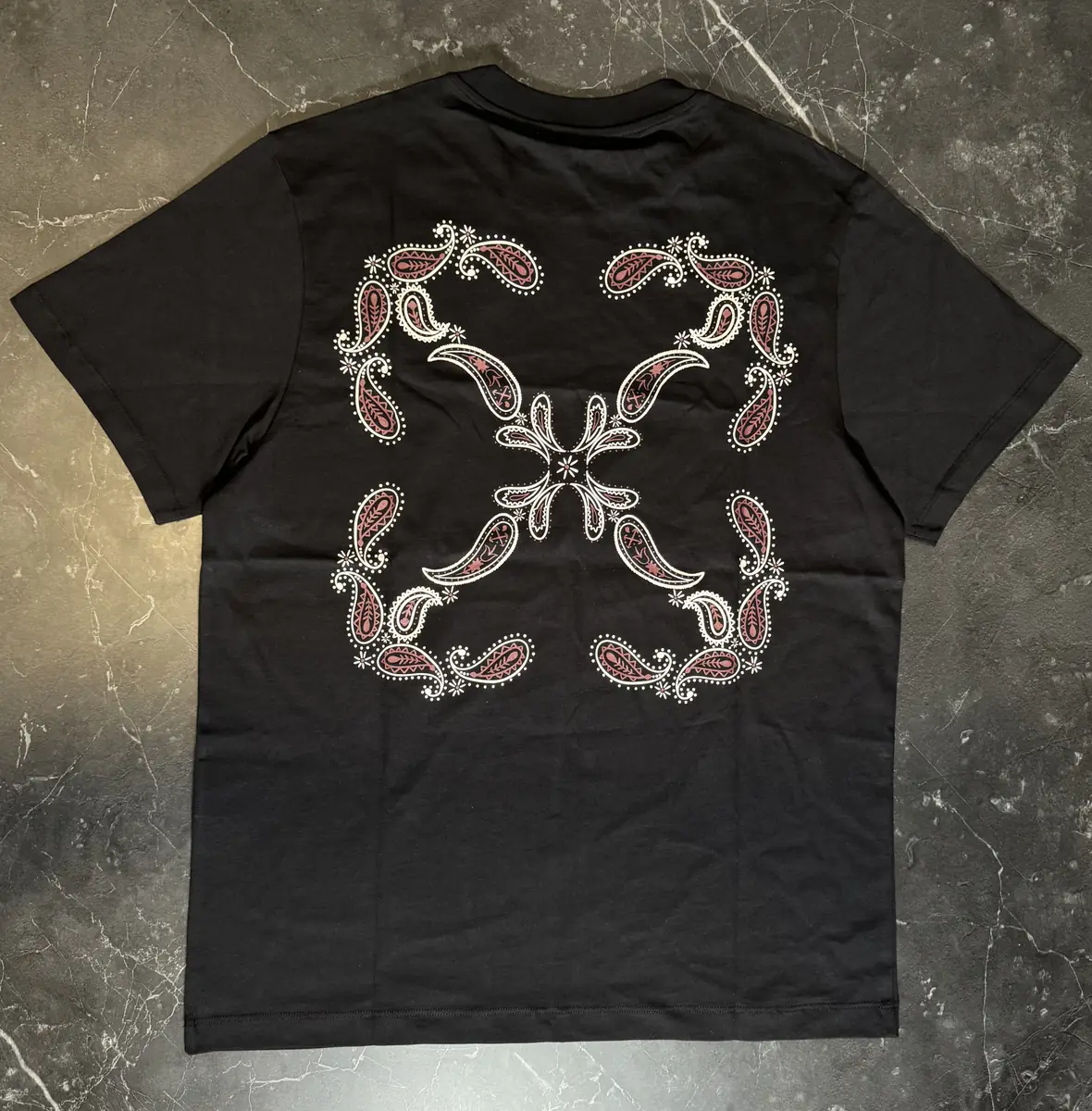 Off-White Bandana Arrow Black Tee 2