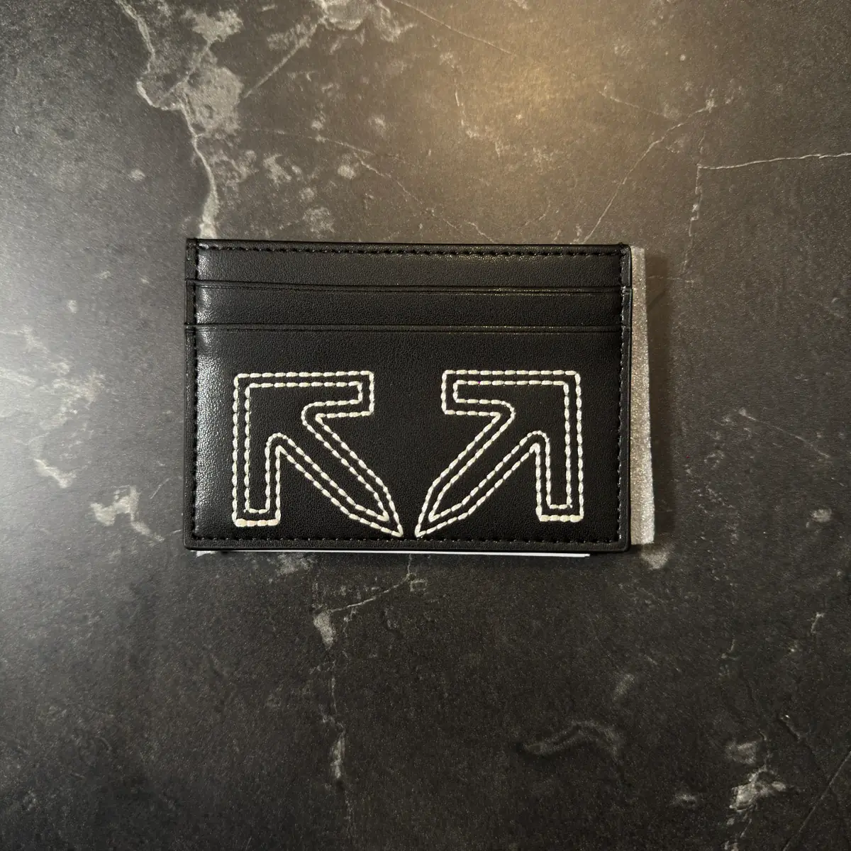 Off-White Arrows-Motif Card Holder 2